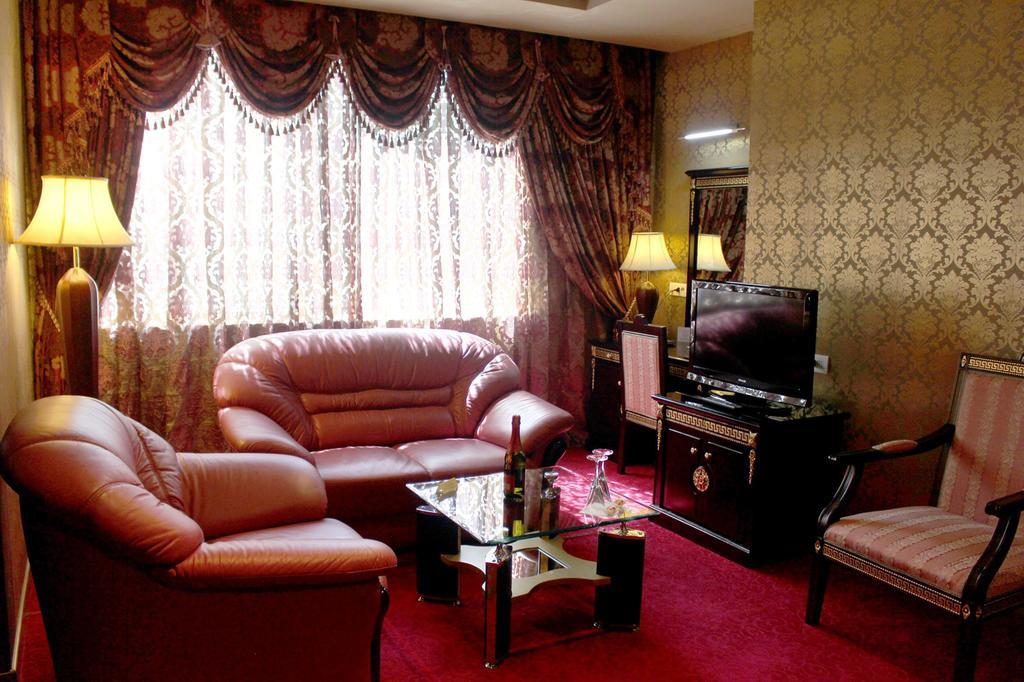 Grand Hotel Europa Shkoder Exterior photo